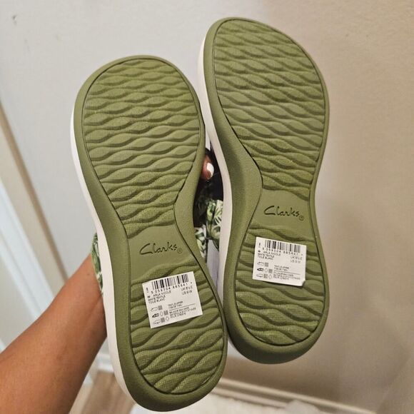 NWT Clark's Green Cloudsteppers Size 9 - Picture 6 of 6